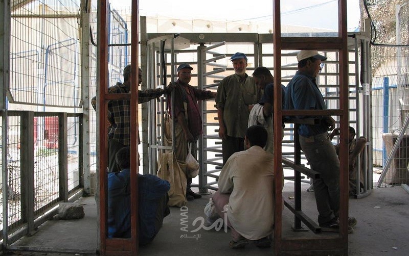 بعد تأخرهم في العودة...حكومة حماس توجه نداء إلى عمال وتجار غزة في إسرائيل