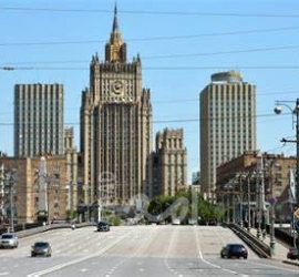 موسكو تذكر بـ"قارورة باول"