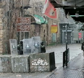 الخليل: جيش الاحتلال يشدد من إجراءاته العسكرية بمحيط تل ارميدة