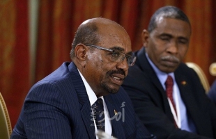 الشرطة السودانية تنفي الأنباء عن محاولة لتهريب المخلوع البشير