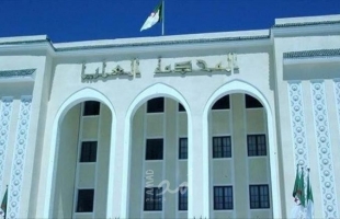 محكمة جزائرية تقضي بإعدام 49 شخصا بتهمة قتل شاب بطريقة بشعة