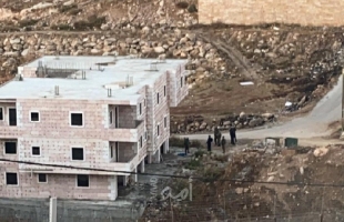 بلدية الاحتلال تجبر عائلة في سلوان على هدم منزلها ذاتيا
