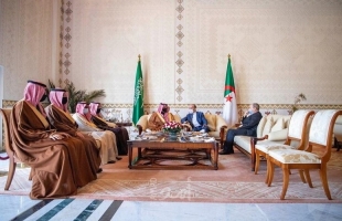 وصول وزير الداخلية السعودي إلى الجزائر