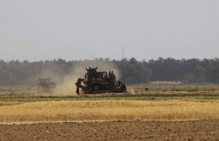 جيش الاحتلال يستهدف أراضي المزارعين شرق غزة