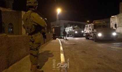 رام الله: قوات الاحتلال تعتقل فتيين فلسطينيين من مخيم الجلزون