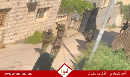 قوات الاحتلال تداهم المنازل وتشن حملة اعتقالات في الضفة والقدس