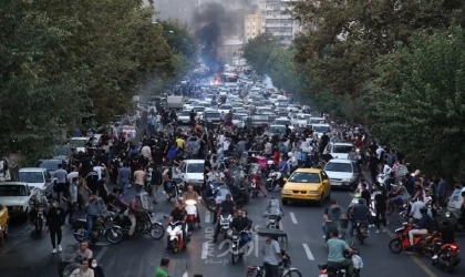 أميركا تفرض عقوبات على شرطة الأخلاق الإيرانية