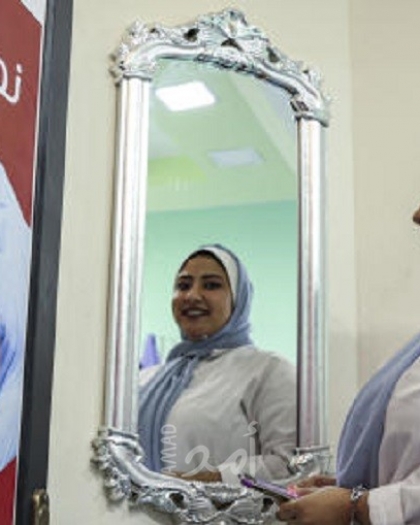عمليات تجميلية لإظهار الغمازات في غزة.. نساء يعتبرونها تخفيفاً للمعاناة