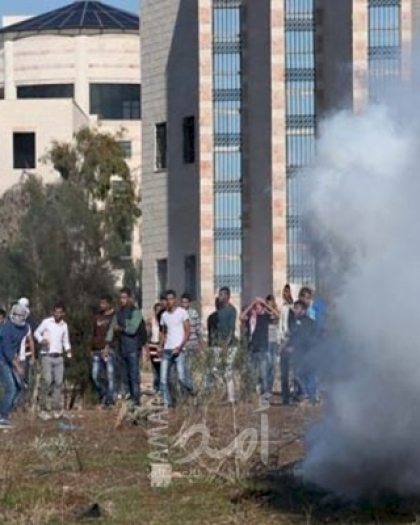 طولكرم: إصابات من طلبة جامعة خضوري بالاختناق بمواجهات مع قوات الاحتلال