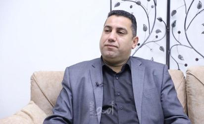 من التناص إلى بناء العالم الشعري:  قراءة في تجربة محمد علوش الشعرية
